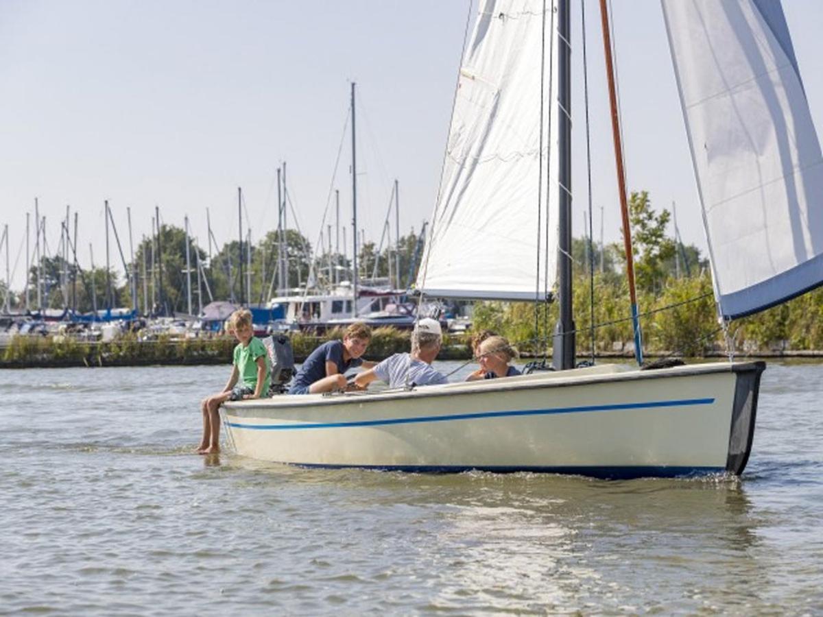 Ervaar 'Fryske Weelde' Op Vijf Sterren Vakantiepark De Kuilart Koudum Ngoại thất bức ảnh